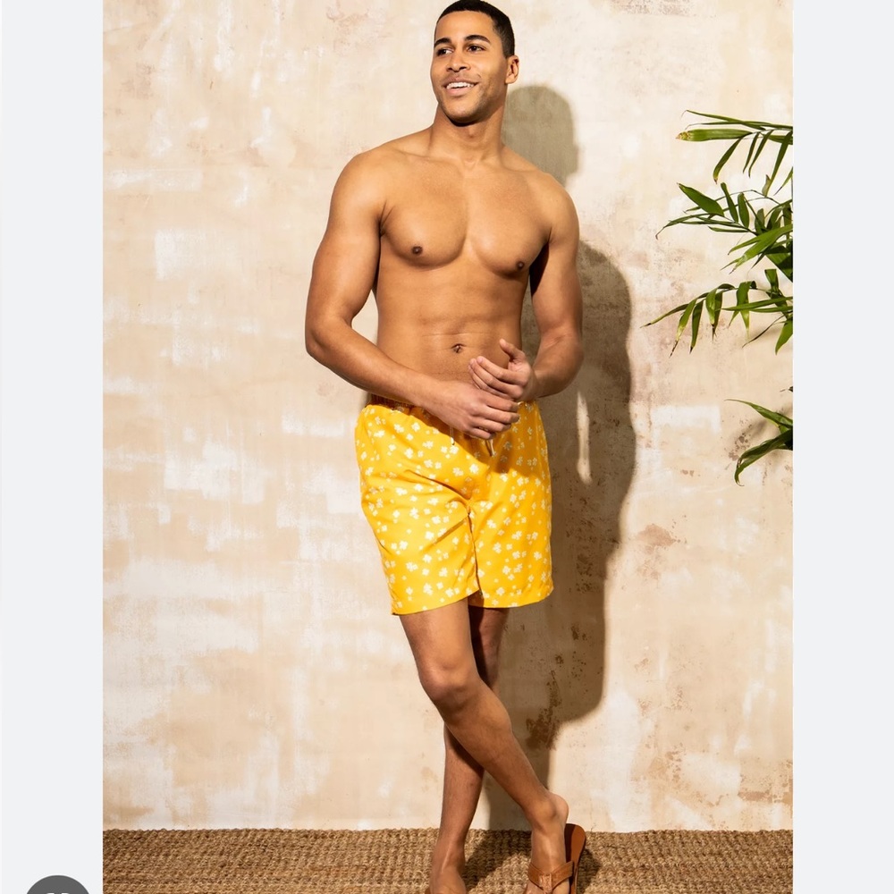 Mott50 swim shorts NWT (2)